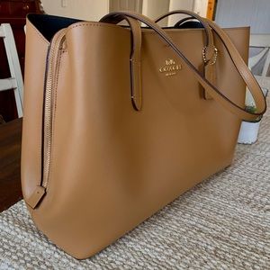 Coach Tote
